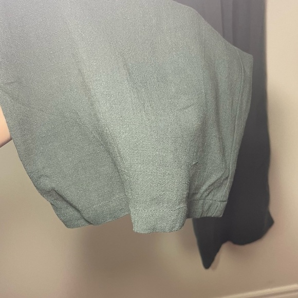 Lulus Women’s Green Off Shoulder Ruffle Maxi Dress in M NWT Belted Button Front - Picture 9 of 12